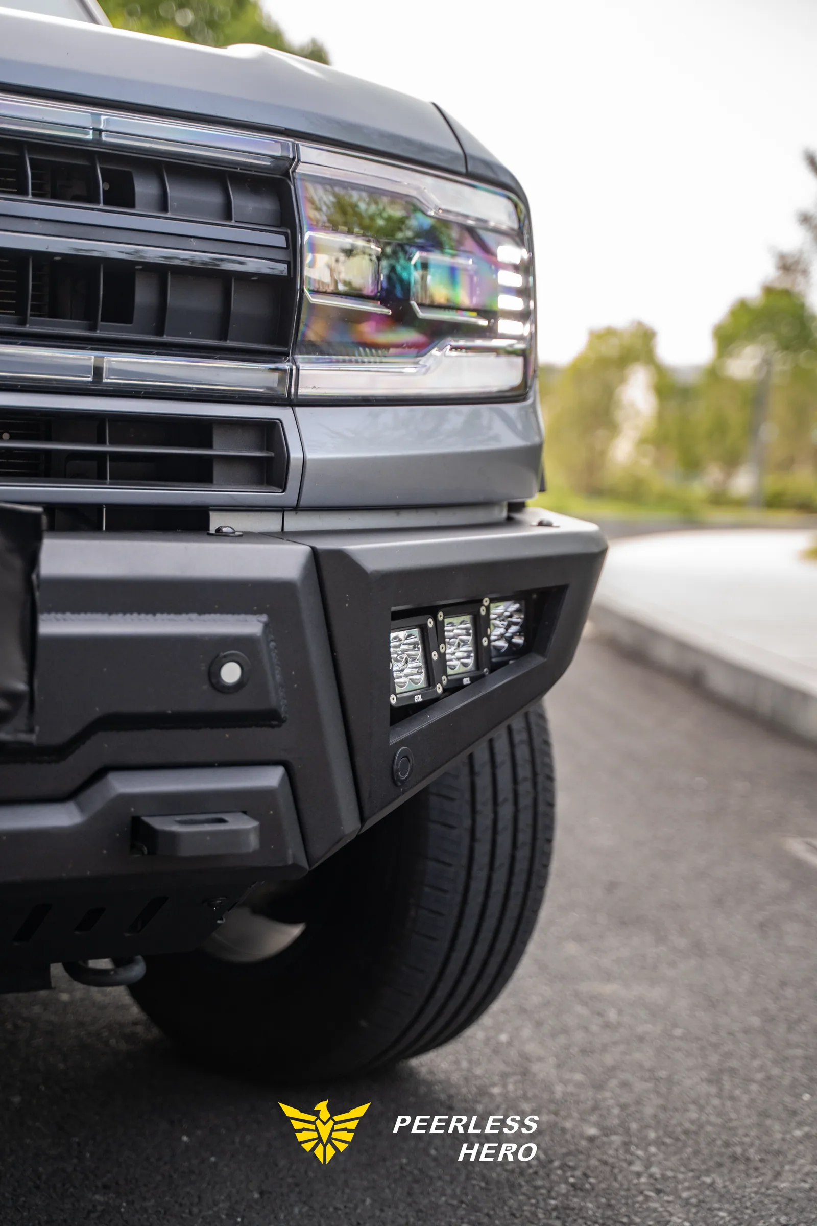 Front bumper detail, photo 1 of 20