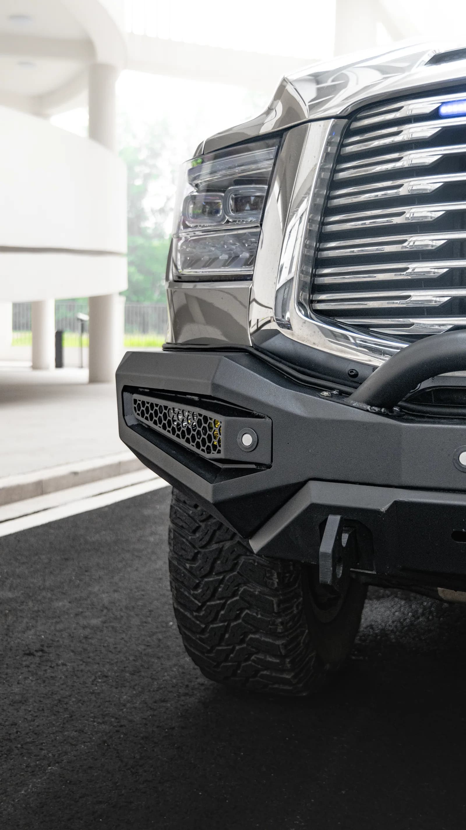 Front bumper detail, photo 1 of 1