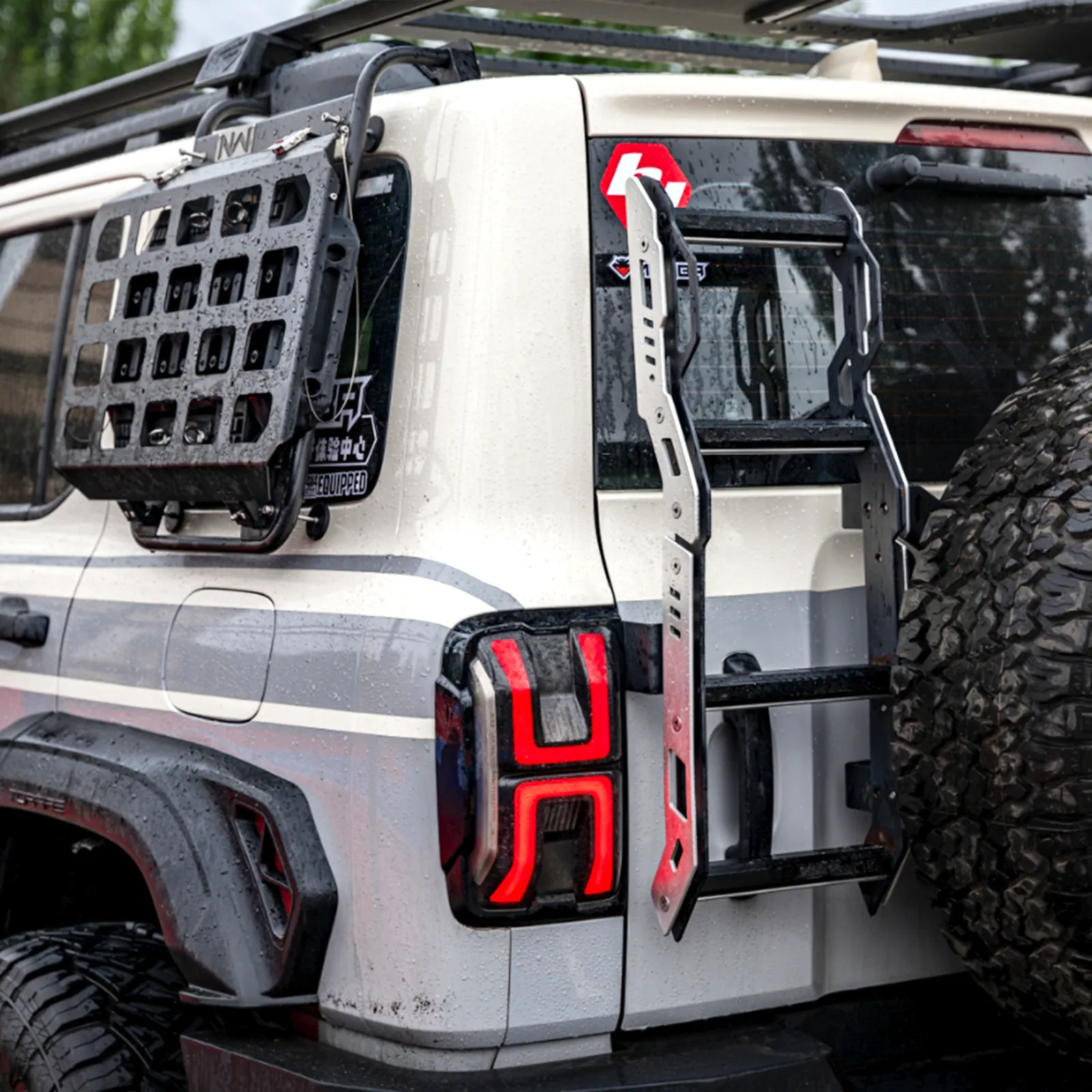 Tailgate accessory detail, photo 1 of 5