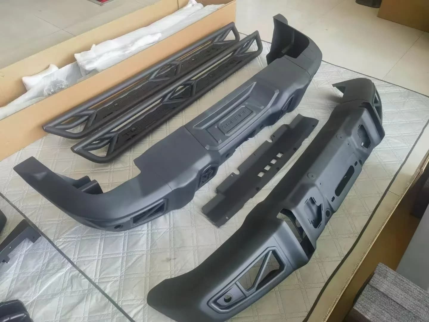 Tank 300 accessory detail