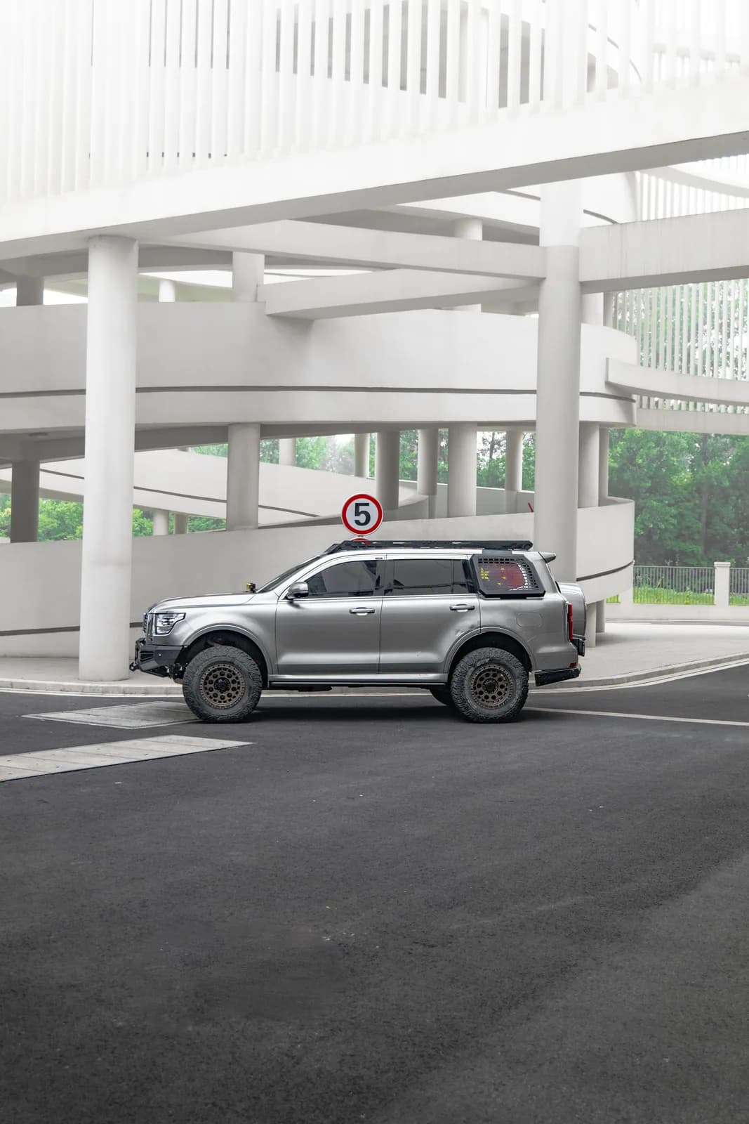 Tank 500 vehicle application scene